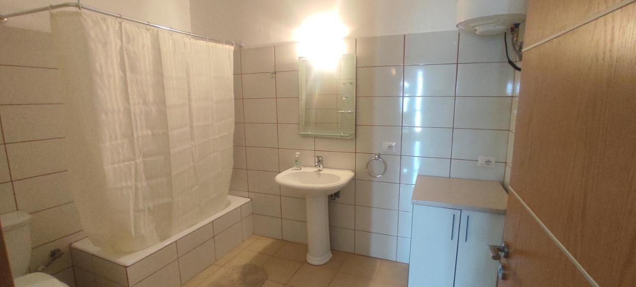 Lucas Apartments Химар Стая снимка