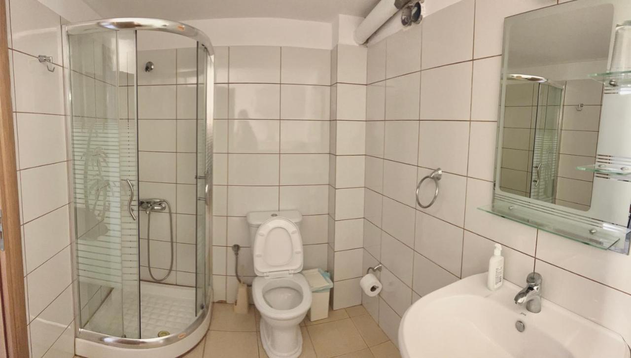 Lucas Apartments Химар Екстериор снимка