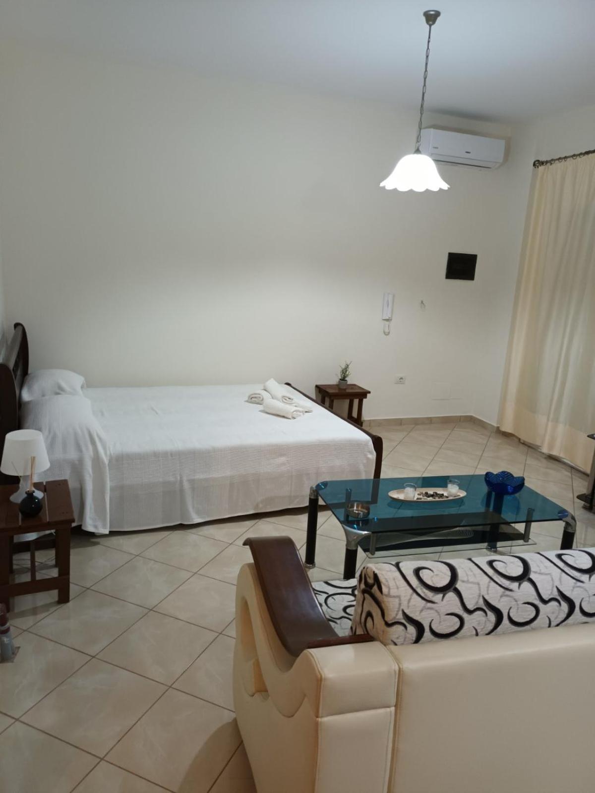 Lucas Apartments Химар Стая снимка