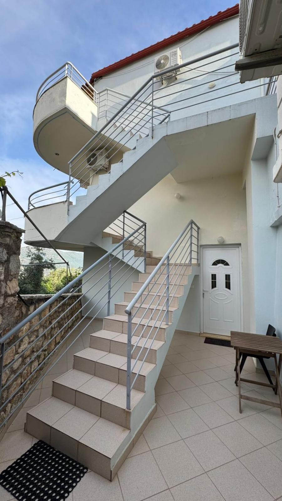 Lucas Apartments Химар Екстериор снимка